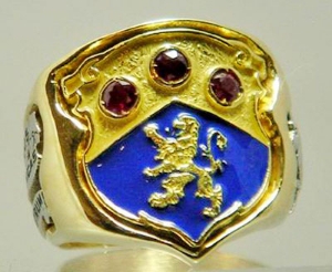 Picture of Coat Of Arms Family Crest Rings Pendants